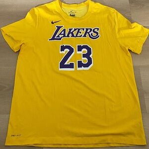The Nike Lakers Yellow T-Shirt #23 LeBron James Shirt XL